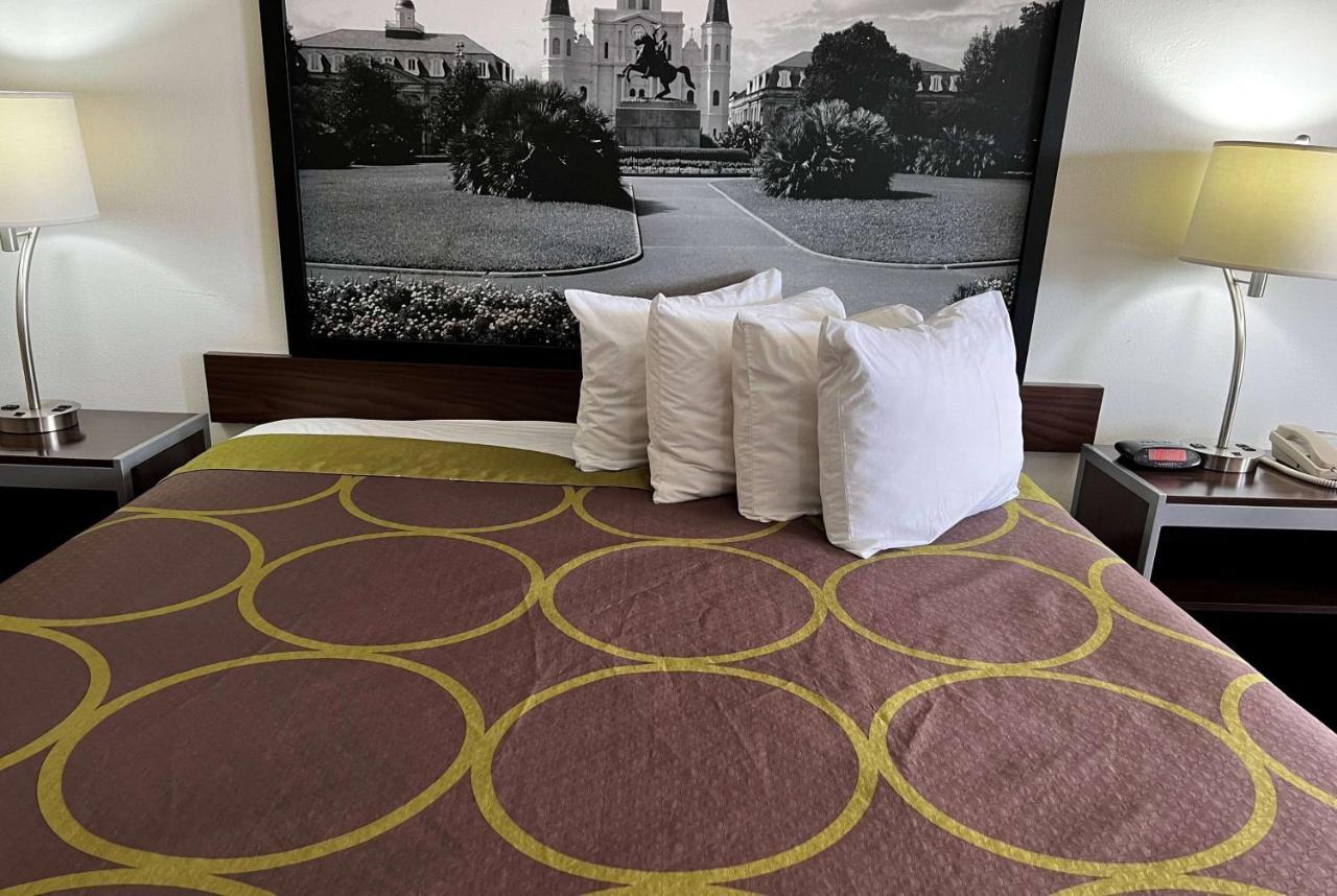 Hotel Super 8 By Wyndham 2*