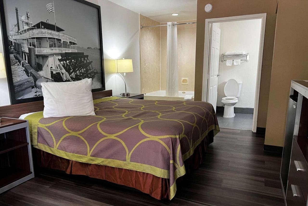 Hotel Super 8 By Wyndham Slidell